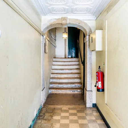 Camoes By Hill Lisbona